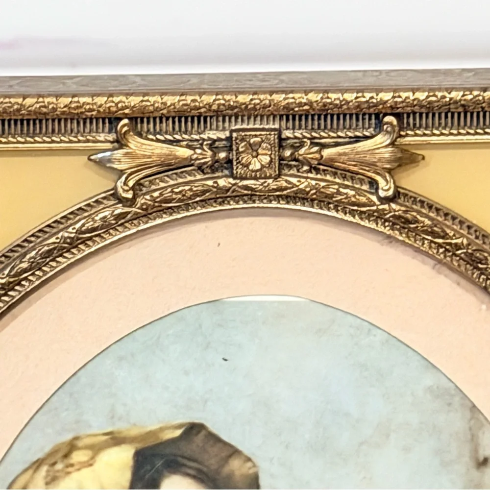 VTG 1930s Art Deco‎ Brass Gold Yellow Standing Photo Picture Frame Velvet Back